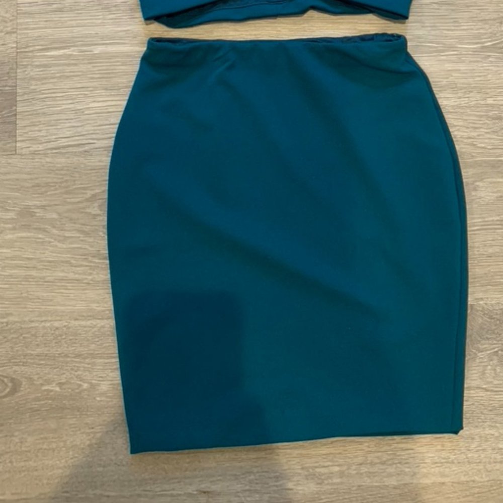 Mixology Green Skirt & Crop Top Set - Picture 3 of 3